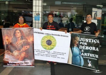 Familiares e amigos seguem realizando manifestações em buscas de respostas - (Foto: Tunico Santos - Rios de Notícias)