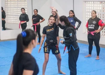 Defesa pessoal e autoestima: curso gratuito abre 200 vagas para mulheres em Manaus