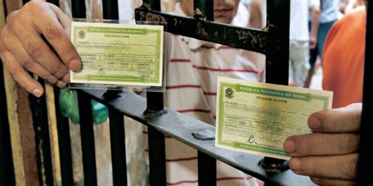 Eleição 2026 será a última com votação de presos, decide TSE