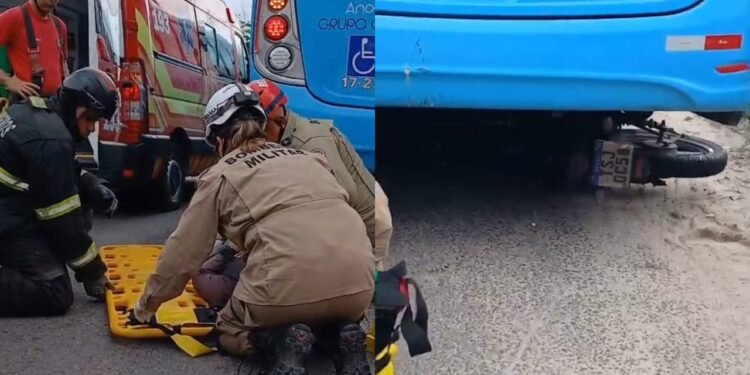 Colisão entre moto e ônibus deixa adulto e criança feridos na zona Leste de Manaus