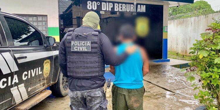 Homem é preso por estupro, cárcere privado e abandono intelectual da filha-neta