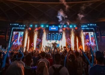 Arena Planeta Boi atrai público de todo o Brasil como prévia do Festival de Parintins
