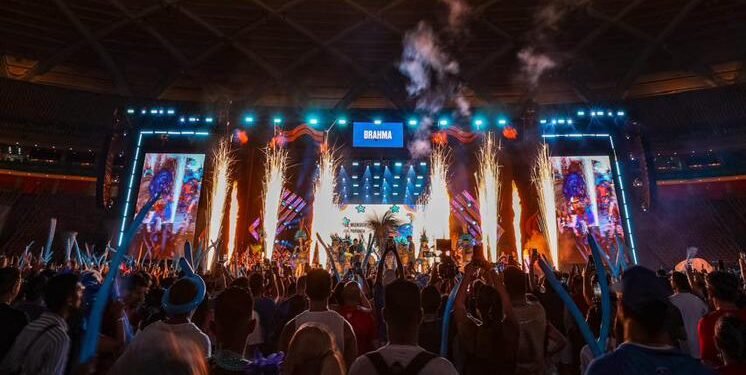 Arena Planeta Boi atrai público de todo o Brasil como prévia do Festival de Parintins