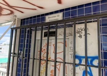 Furto de peças deixa elevador de estação de ônibus fora de operação em Manaus