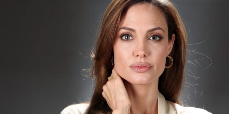 Angelina-jolie