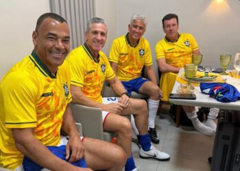 Quarteto do tetracampeonato da Seleção Brasileira marca presença em evento esportivo em Manaus