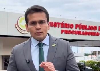 Vereador denuncia ao MPAM contratos de R$ 94 milhões do Governo do Amazonas