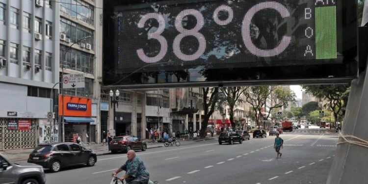 Com foco no El Niño, IBGE apresenta ferramenta para prevenir desastres