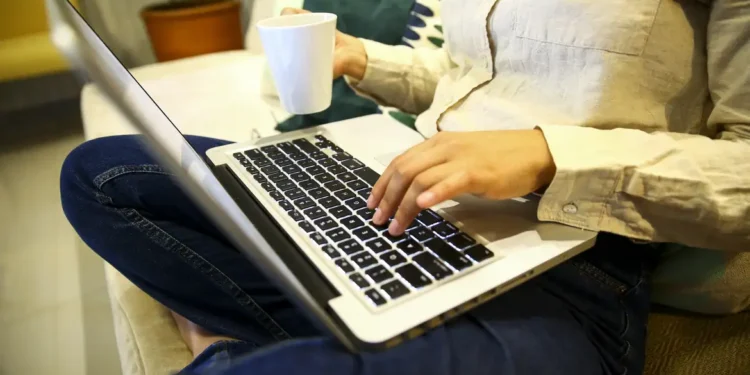 AGU notifica Google para remover perfis que promovem apostas ilegais