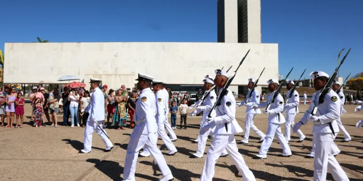 Inscrição em concurso para cabo da Marinha termina neste domingo