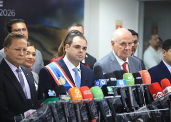 Sessão extra ‘secreta’ na Aleam expõe racha de deputados no governo Roberto Cidade às vésperas das eleições