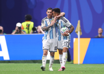 Argentina busca virada, elimina o Egito e avança às quartas da Copa do Mundo