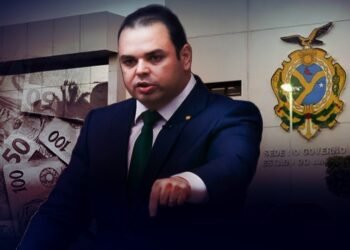 Em meio a decreto de contenção de gastos, Roberto Cidade aprova novos cargos da Casa Civil com salários de até R$ 20,1 mil