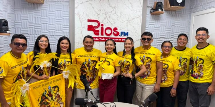 Boi Espalha Emoção fala de preparativos para o Festival do Mocambo durante visita à Rios FM Parintins