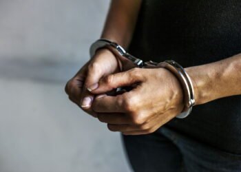 Vigilante é preso por tentar matar mulher trans após negar pagamento de programa sexual na zona Sul de Manaus