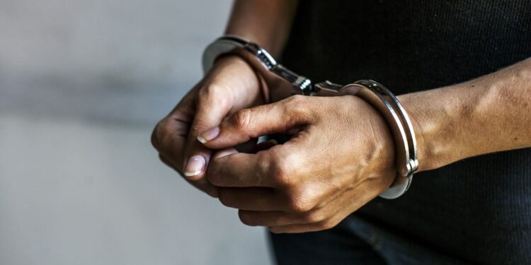 Vigilante é preso por tentar matar mulher trans após negar pagamento de programa sexual na zona Sul de Manaus