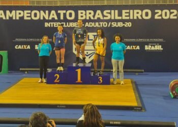 Atleta amazonense Luanne Cristiny Pereira Ramos, de 17 anos, conquistou duas medalhas de ouro - (Foto: Arquivo pessoal - Luanne)
