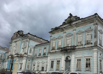 Funcionária denuncia atrasos de salários e retaliação em Hospital em Manaus - (Foto: Reprodução/Redes Socias e relatos enviados ao Portal RIOS DE NOTÍCIAS)