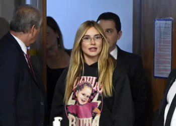 Justiça do DF manda Virginia apagar publicidade irregular de bets