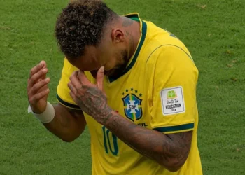 Com críticas, adeus do Brasil à Copa estampa jornais mundo afora