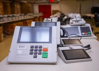TRE-AM inicia envio de 467 urnas para municípios do interior nesta sexta-feira, 21