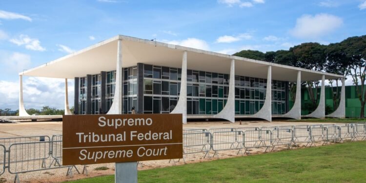 STF suspende julgamento de lei que proíbe jogos de azar