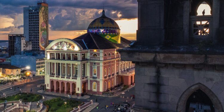 Orquestra de Câmara do Amazonas e Orquestra de Violões apresentam ‘Brasilidades’ no Teatro Amazonas