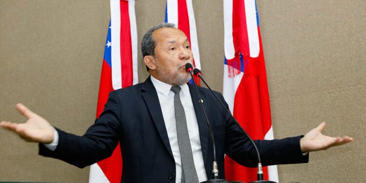 MPE pede que TRE-AM rejeite candidatura de Eron Bezerra por inelegibilidade