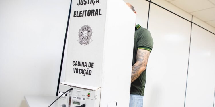 Locais de votação são alterados em Manaus para as Eleições 2026; veja como consultar