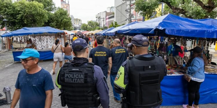 Propaganda eleitoral em Manaus é alvo de fiscalização neste domingo