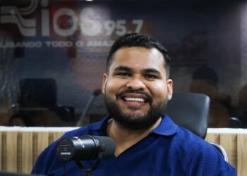 Influenciador Atila Rebelo