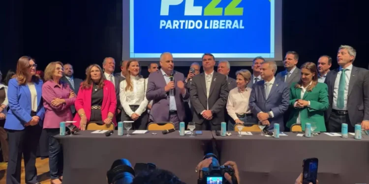 Vice-Flavio-Bolsonaro-Alfredo-Gaspar
