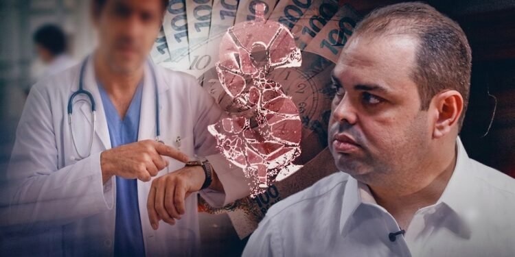 Roberto Cidade anuncia pagamento aos médicos e população reage: ‘só na base da pressão’