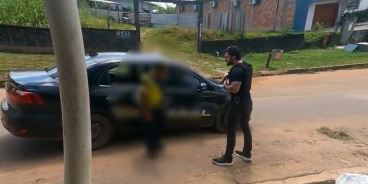 Homem é preso suspeito de aplicar golpes na venda de terrenos no AM