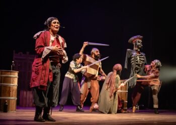 Teatro, circo e música têm programação gratuita nesta sexta-feira em Manaus