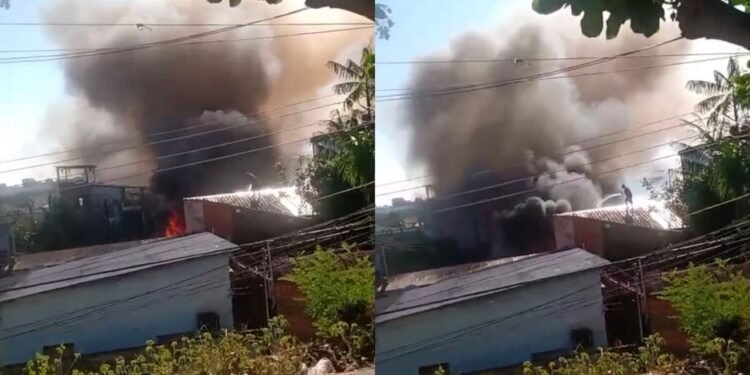 Incêndio atinge área de vegetação no conjunto Ouro Verde, em Manaus