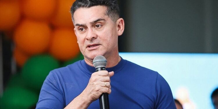 TRE-AM determina remoção de vídeo de David Almeida por uso não identificado de inteligência artificial