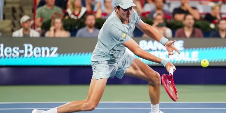 João Fonseca anuncia ausência no US Open após lesão no abdômen