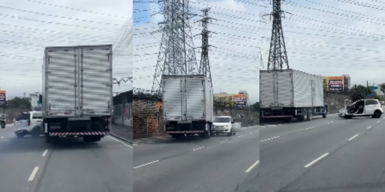 Briga de trânsito termina em veículo danificado no Rio de Janeiro - (Foto: Reprodução/Redes Sociais)