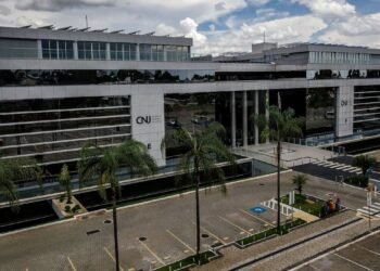 CNJ acaba com aposentadoria compulsória como punição máxima para juiz