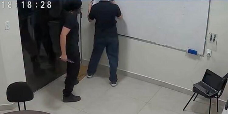 adolescente preso