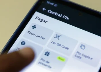Pix enfrenta instabilidade na manhã deste domingo