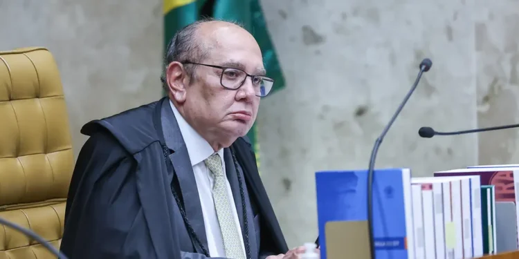 Mendes quer identificação de ministros citados no caso Master