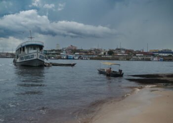 Rio Negro chega a 20,66 metros e mantém ritmo de vazante em Manaus