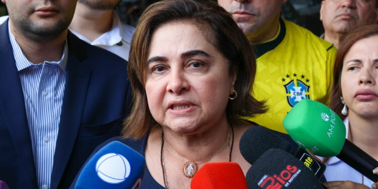 Maria do Carmo cobra investigação no MPAM e nega vínculo com tráfico após acusações; ‘Nunca tive medo de enfrentar bandidos’