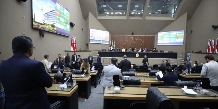 Aleam aprova criação de oito novos cargos de desembargador no TJAM