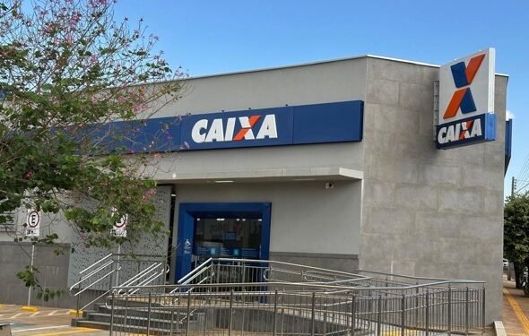 Em greve, trabalhadores acusam Caixa de ameaçar retirada de direitos após rejeição de proposta