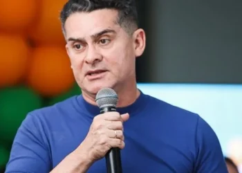 David Almeida é intimado a pagar multa de R$ 5 mil por propaganda irregular de 2024