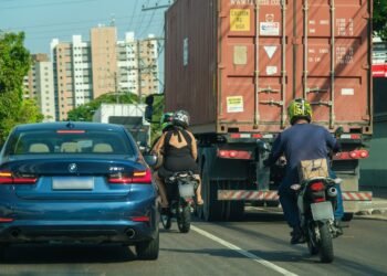 Fala Manaus após mortes no trânsito, população cobra fiscalização sobre carretas