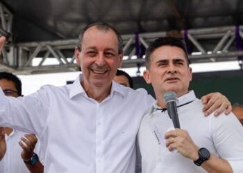 TRE-AM manda Eficaz apresentar dados de pesquisa que colocou David Almeida em 2º lugar na disputa pelo Governo do AM